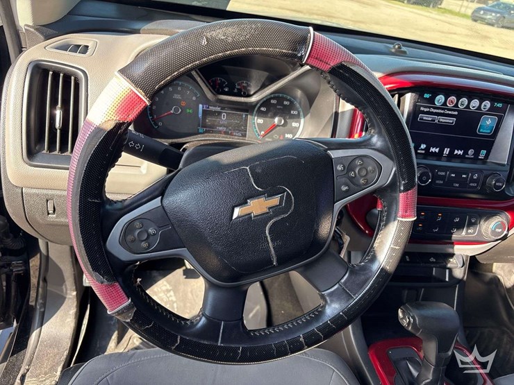 2018-chevrolet-colorado-image-13