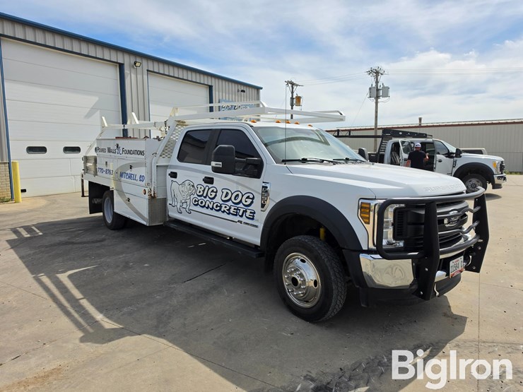 2019-ford-f550-xl-image-3