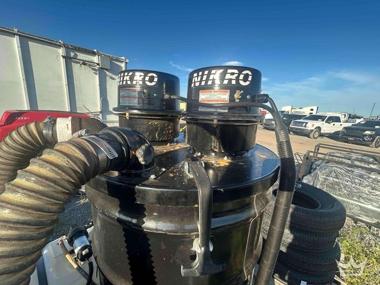 2019-hustler-super-z-w/-commercial-spray-and-slurry-recovery-system-image-23