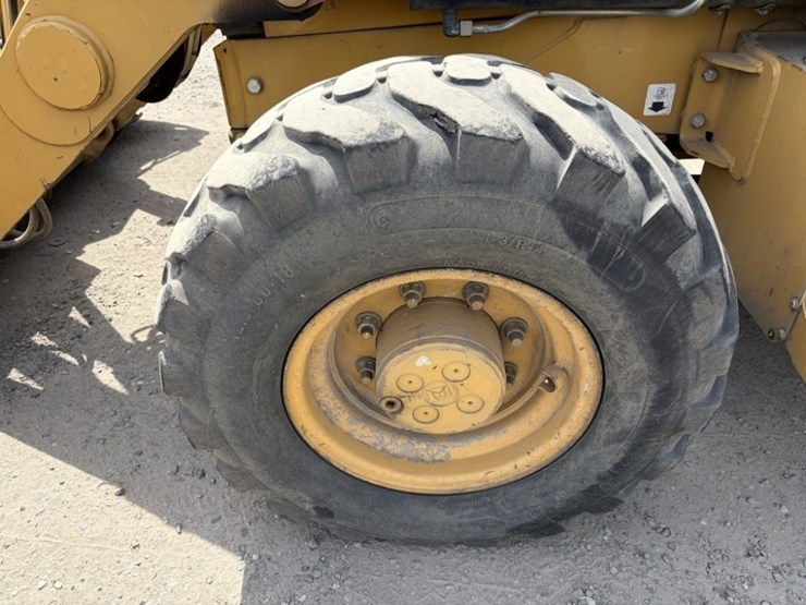 2012-caterpillar-430e-image-16