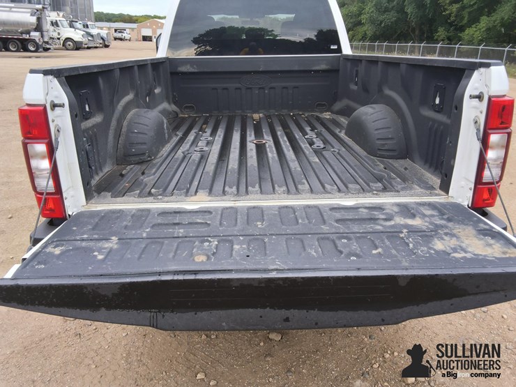 2020-ford-f350-image-17