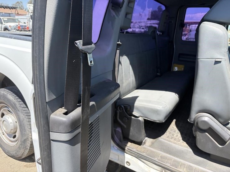 2011-ford-f250-image-11