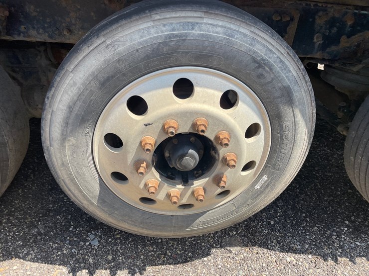 #2872-•-2006-freightliner-quad-axle-dump-truck-(title-in-delay)-image-27