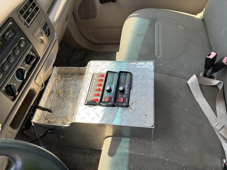 2004-ford-f250-image-17