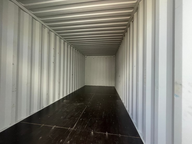 #2435-•-20'-standard-height-shipping-container-image-6