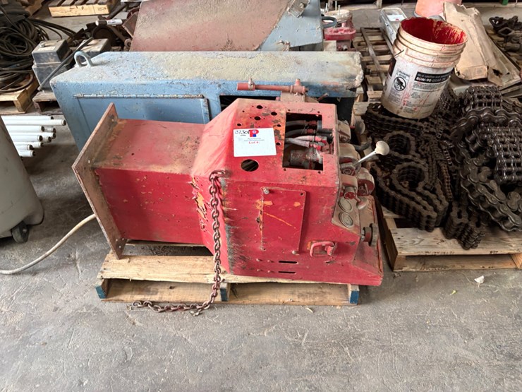 (3)-driller’s-control-consoles-&-pallet-of-roller-chain-image-4