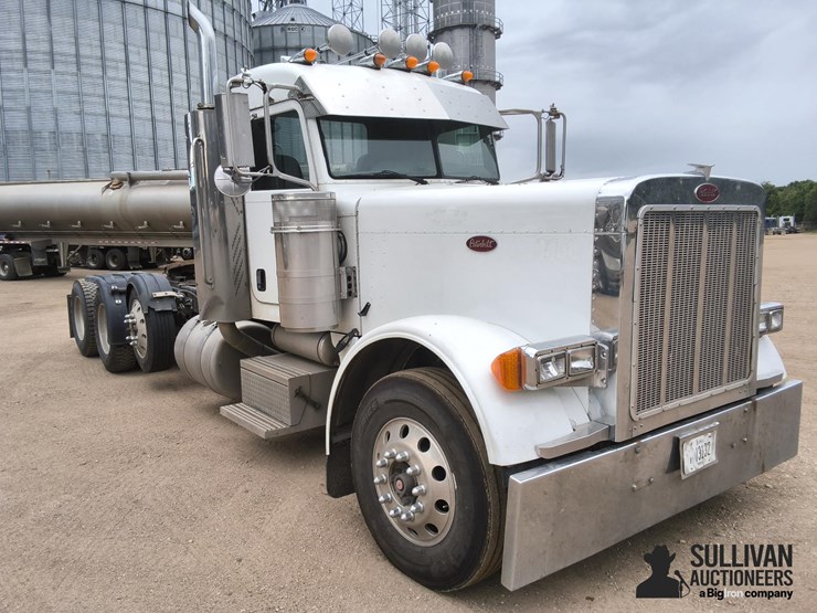 2005-peterbilt-379-image-3
