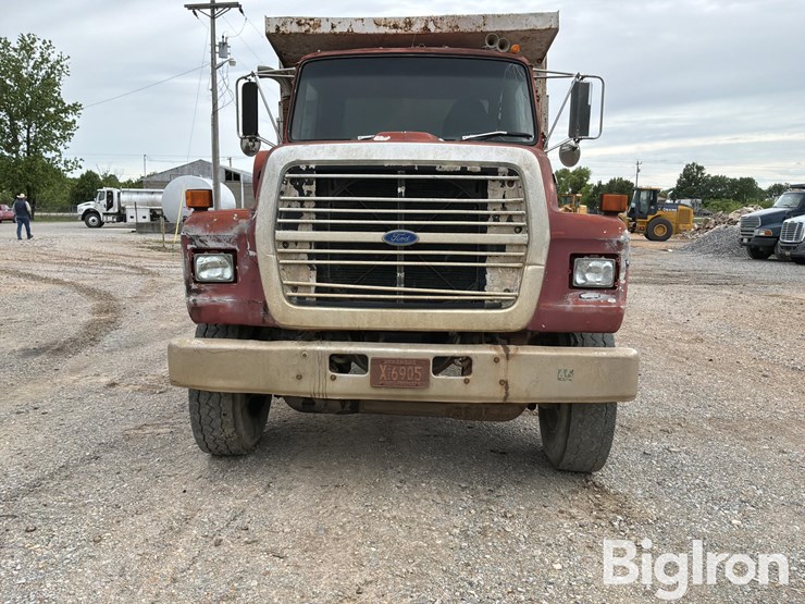 1987-ford-lt8000-image-2