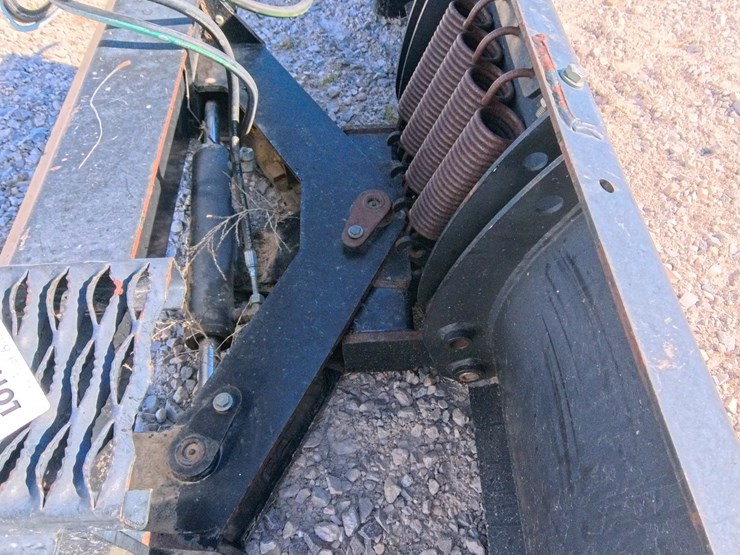 #2038-•-cat-177-1990-84-inch-skid-steer-mount-front-blade-image-6