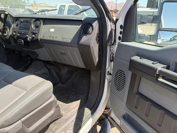 2011-ford-f250-image-10