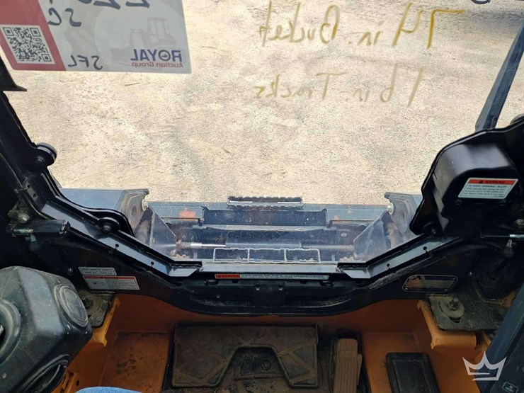 2024-hyundai-ht100v-image-17