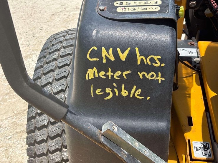 2015-hustler-super-z-72in-zero-turn-mower-image-44