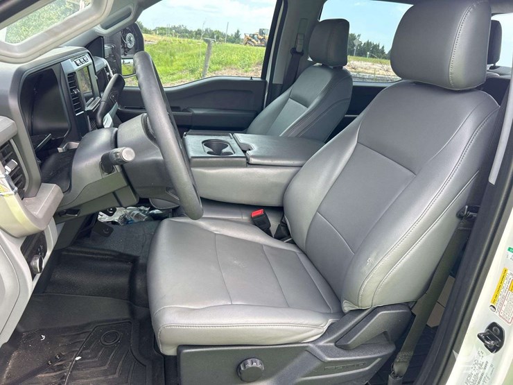 2023-ford-f250-image-15