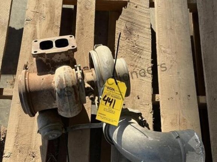 international-truck-turbo-image-4