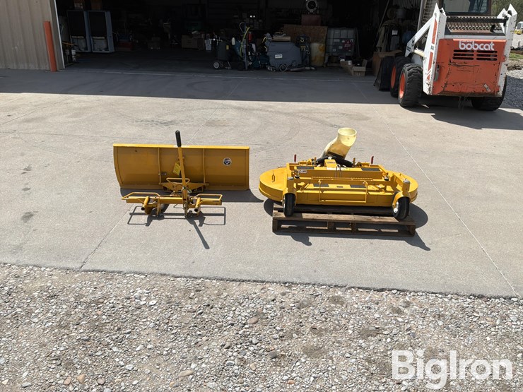 walker-mower-deck-&-snow-blade-image-6