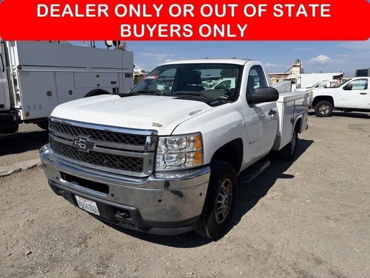 2011-chevrolet-silverado-2500-image-1