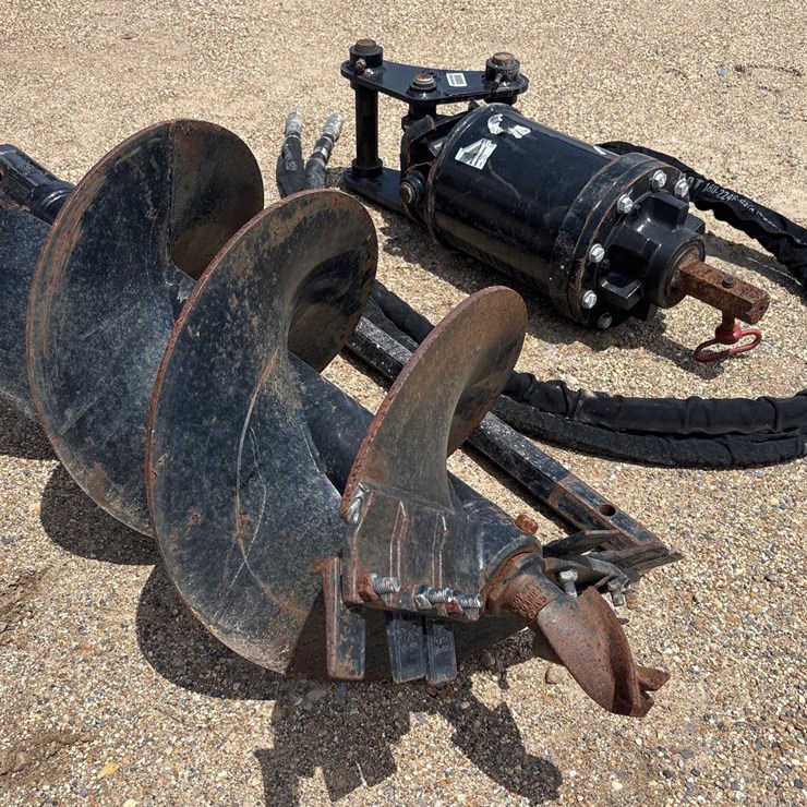 #3611 • CATERPILLAR A41 HYDRAULIC AUGER ATTACHMENT