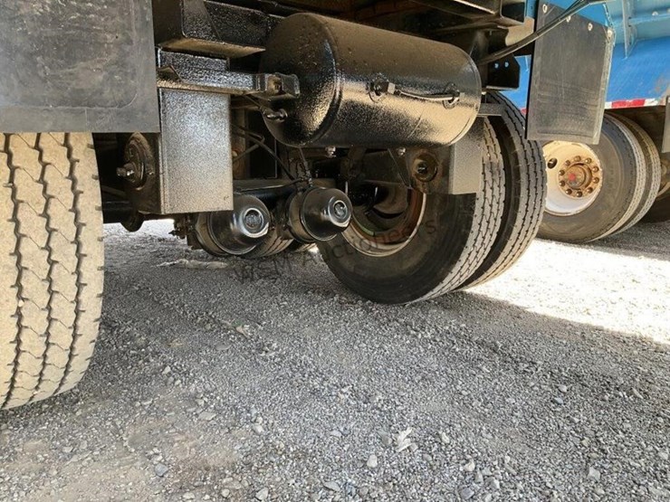 2012-versa-v-bottom-spreader-trailer-image-13