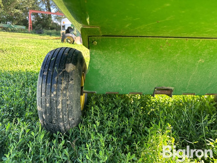 john-deere-10-image-12