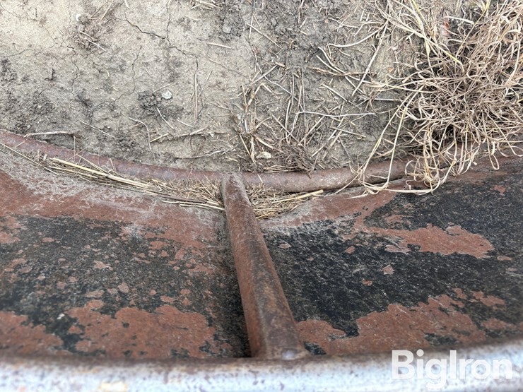 round-bale-feeder-image-11