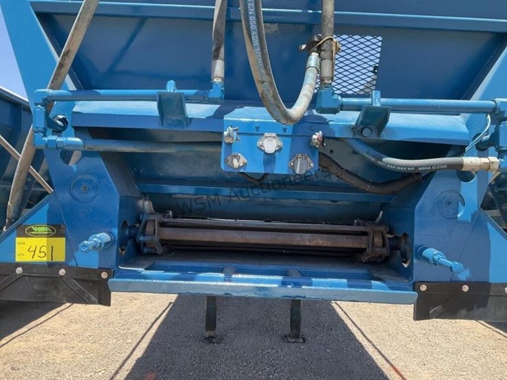 2012-versa-v-bottom-spreader-trailer-image-15