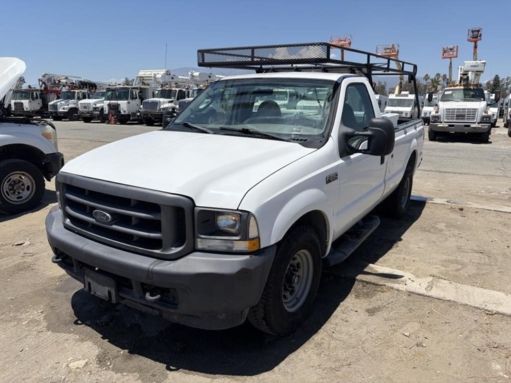 2004-ford-f250-image-1
