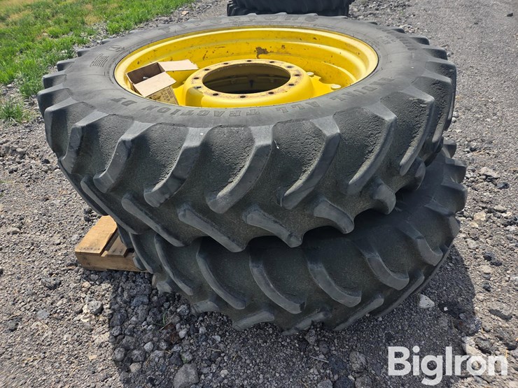 john-deere-380-image-4