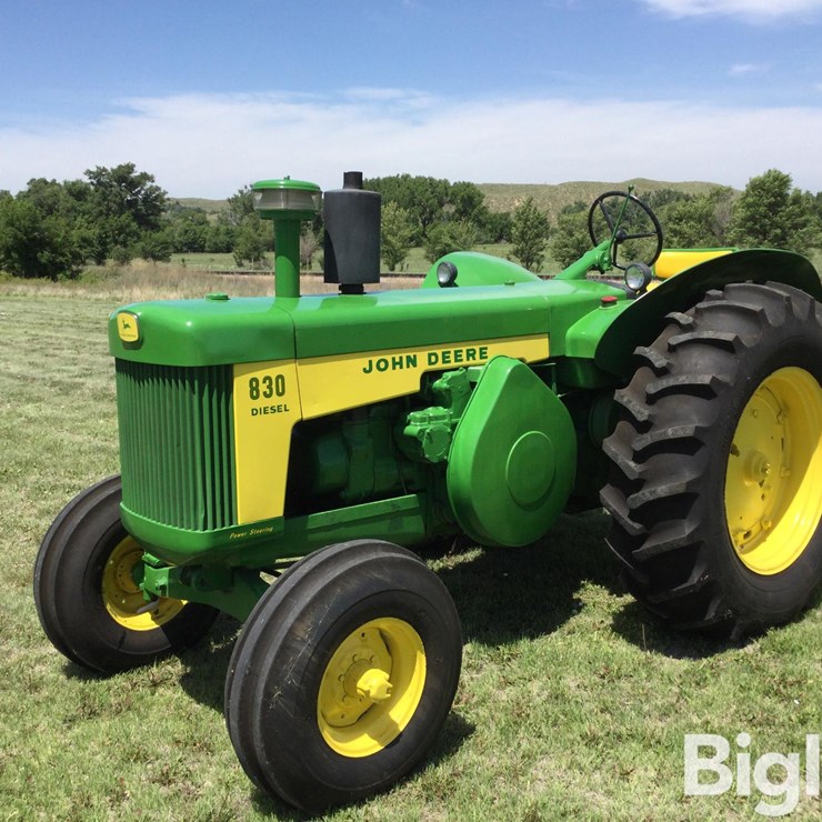 1959 JOHN DEERE 830