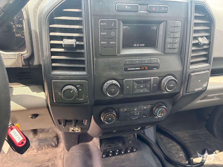 2016-ford-f150-image-19