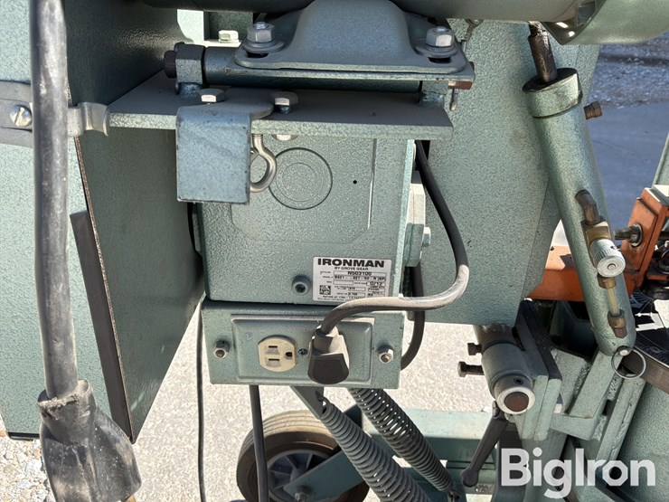 ellis-mitre-1600-band-saw-image-12