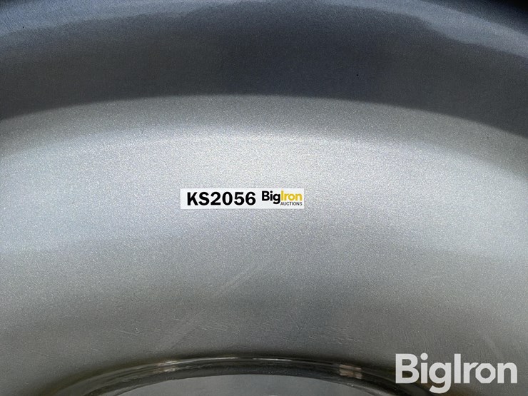 miller-sprayer-wheels-&-380/90r46-tires-image-17