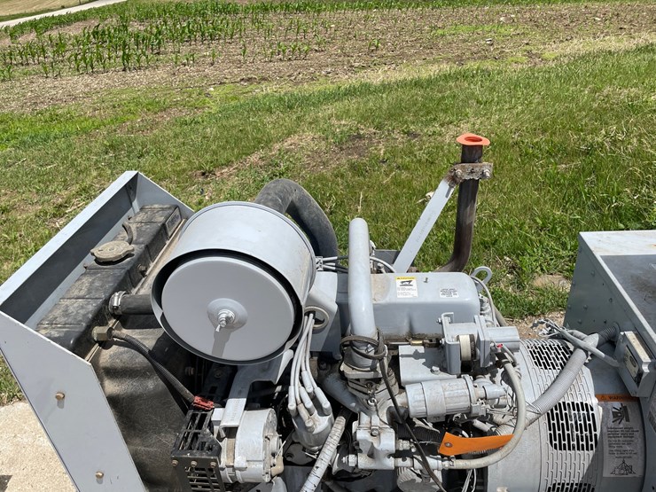 #2896-•-30kw-spectrum-detroit-diesel-generator-image-5
