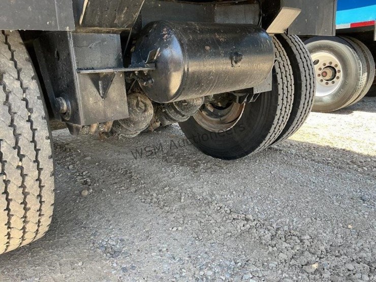 2020-versa-v-bottom-spreader-trailer-image-14