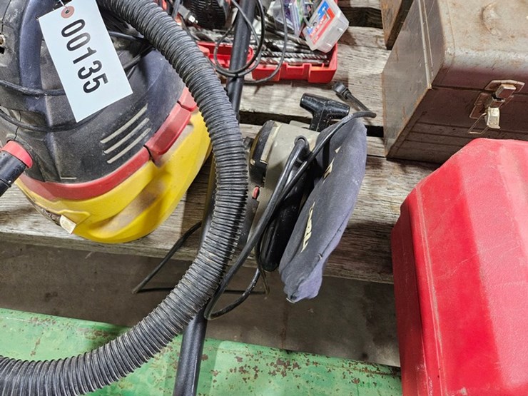 #135-•-shop-vac-and-power-tools-image-2
