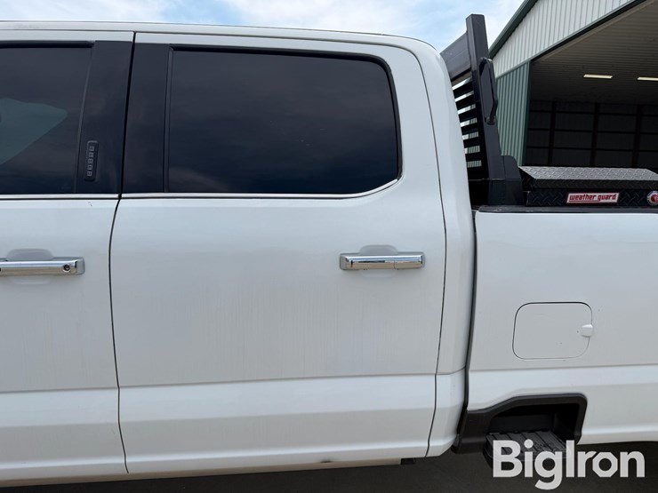 2023-ford-f350-image-15