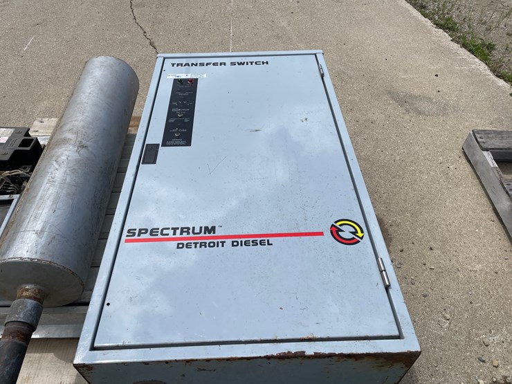 #2896-•-30kw-spectrum-detroit-diesel-generator-image-24