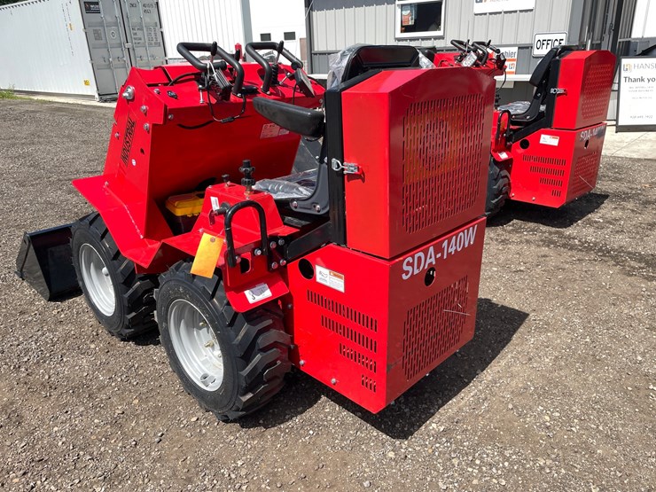 #2895-•-agt-sda-140w-wheeled-ride-on-mini-skid-steer-image-7