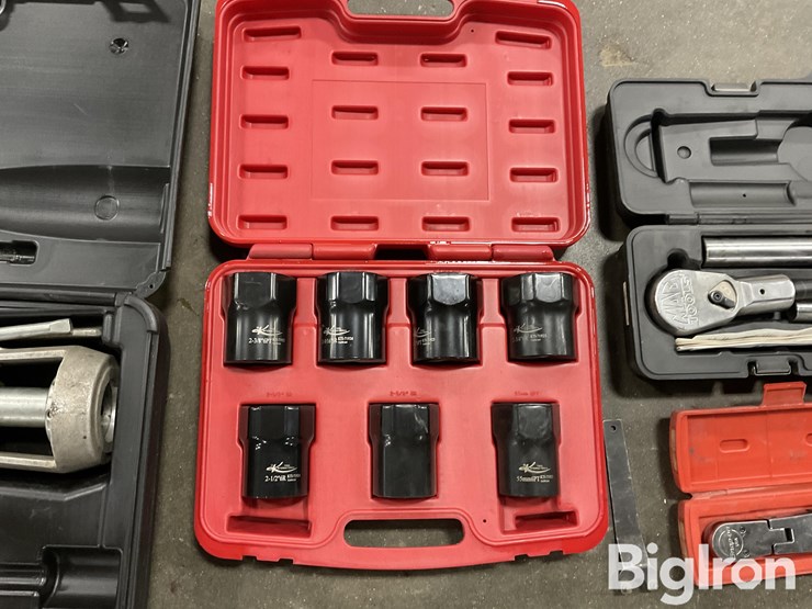 assorted-tools-image-7