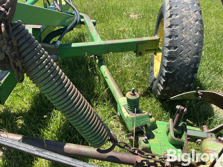 john-deere-450-image-17