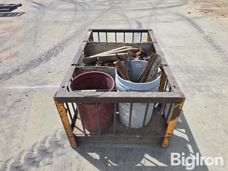 steel-crate-w/form-hardware-image-8