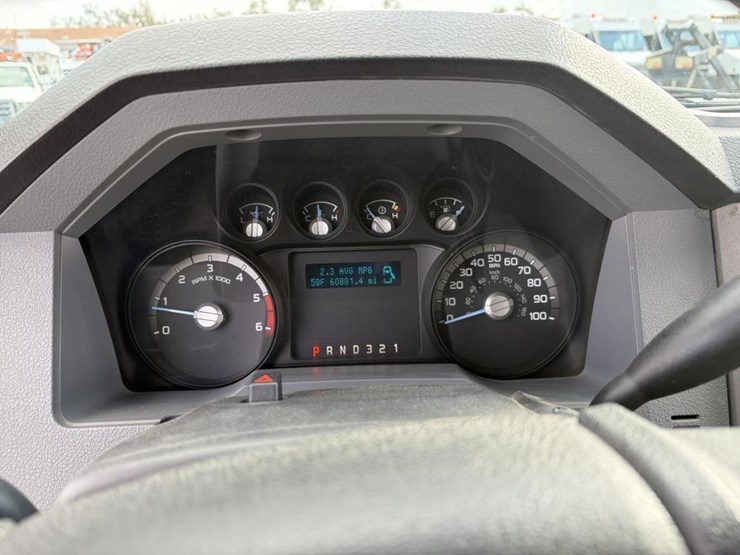2012-ford-f550-image-19