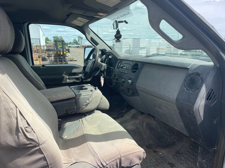 2012-ford-f350-xl-image-27