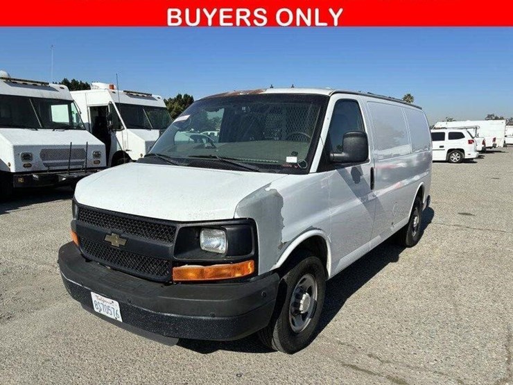 2008-chevrolet-express-3500-image-1
