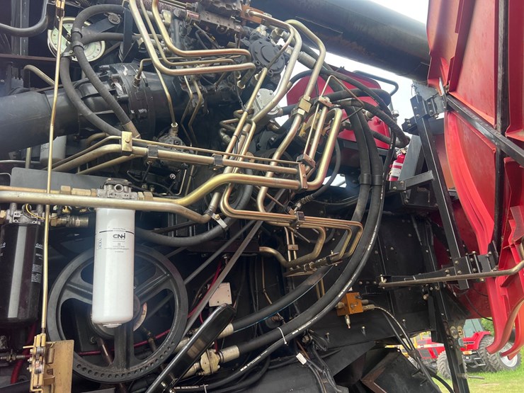 case-ih-8010-image-50