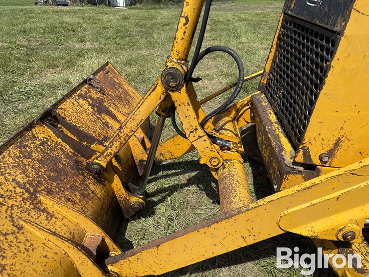 1986-deere-210c-image-15
