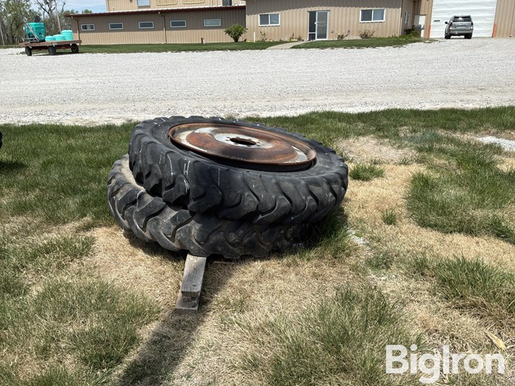 miller-sprayer-wheels-&-380/90r46-tires-image-6
