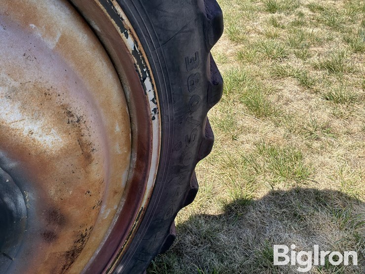 miller-sprayer-wheels-&-380/90r46-tires-image-14