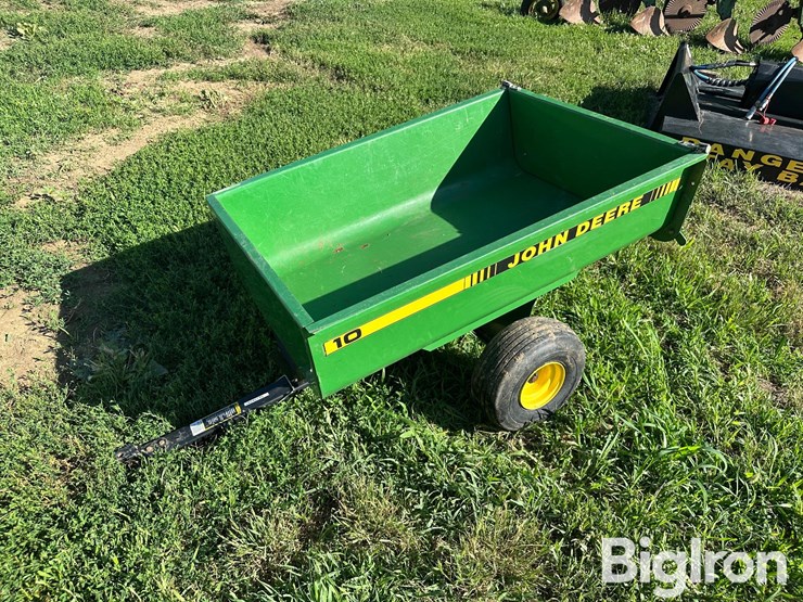 john-deere-10-image-1