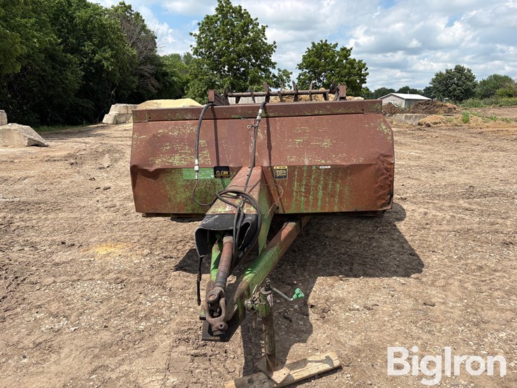 john-deere-660-image-2