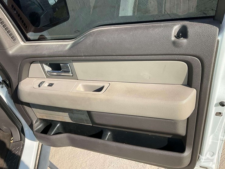 2009-ford-f150-xlt-image-26